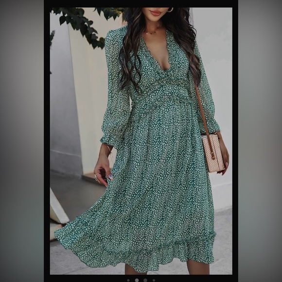 NWOt AOHITE Summer Dressfor Women V Neck Floral Ruffle Flowy Boho Midi Dress - Picture 5 of 15